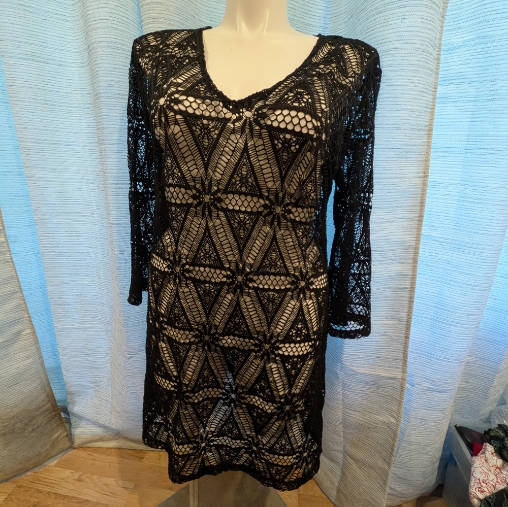 J. Valdi Stretch Black Lace Dress/Cover Up